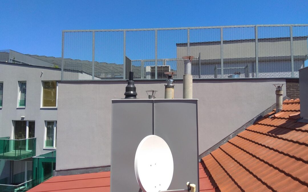 Holečkova 16, oplechování komín 2