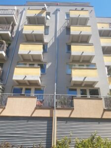 Kurta Konráda 19, svody