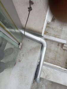 Na Lysině 657_27, Praha - oplechování svodů, oprava oplechování atiky