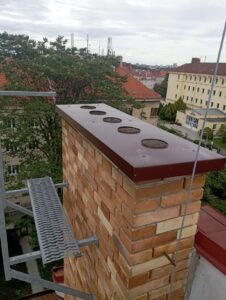 Nad Jezerkou 1075_13, Praha - oplechování komínových hlavic