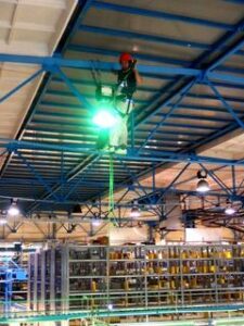 Phoenix, lékárenský velkoobchod - Výměna svítidel, čištění